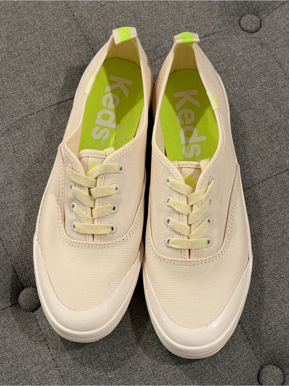 Keds Women’s 8 Canvas Cream & Lime Green Casual Sneakers - KW-CHTCAP-5 WORN ONCE